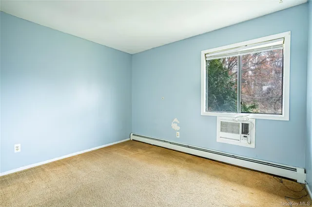 $324,999 | 6 Eaton Court, Middletown, NY 10940