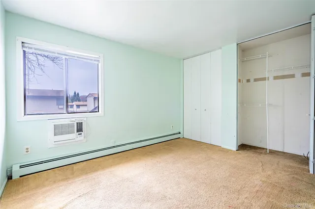 $324,999 | 6 Eaton Court, Middletown, NY 10940