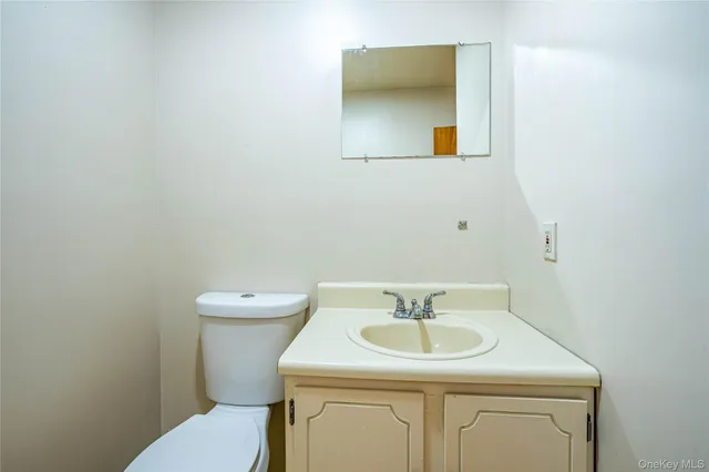 $324,999 | 6 Eaton Court, Middletown, NY 10940