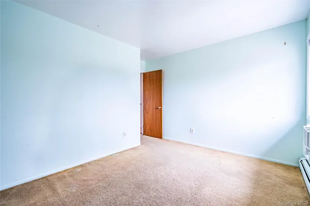 $324,999 | 6 Eaton Court, Middletown, NY 10940