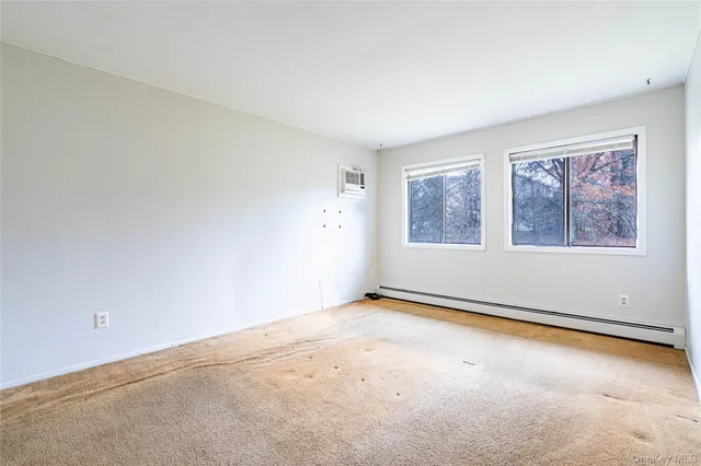 $324,999 | 6 Eaton Court, Middletown, NY 10940