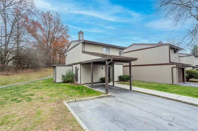 $324,999 | 6 Eaton Court, Middletown, NY 10940