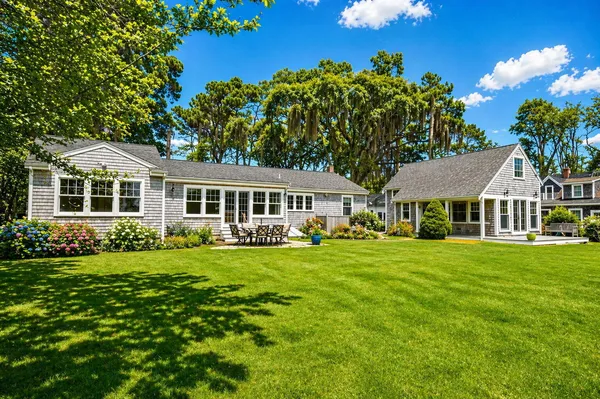 $1,899,000 | Undisclosed Address, East Falmouth, MA 02536