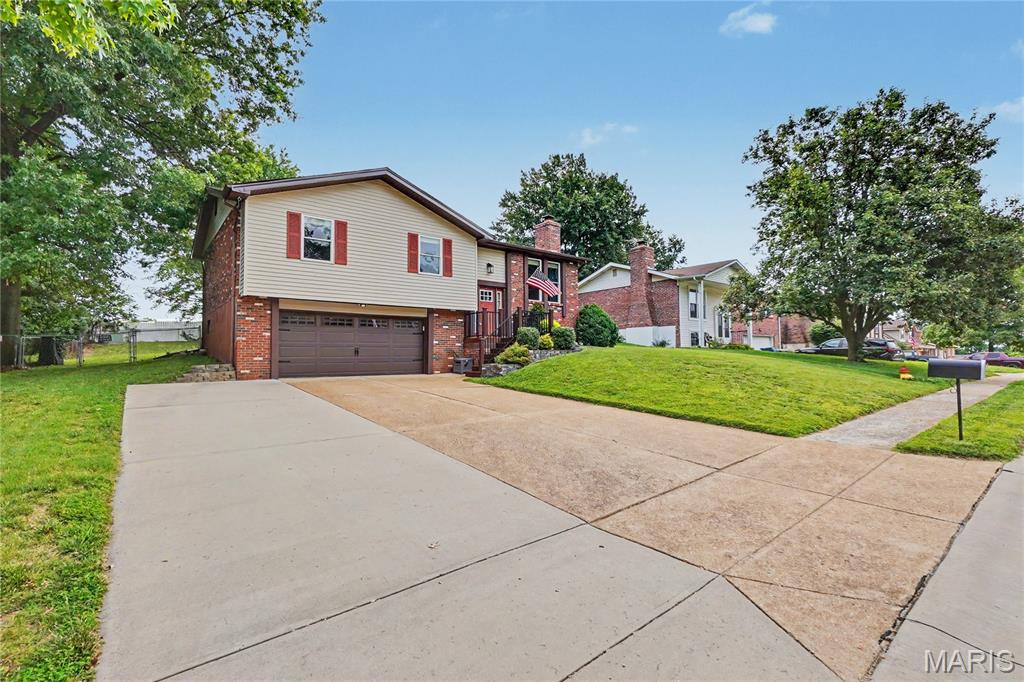 1564 Park Ridge Lane Arnold, MO 63010 - Photo 3 of 30