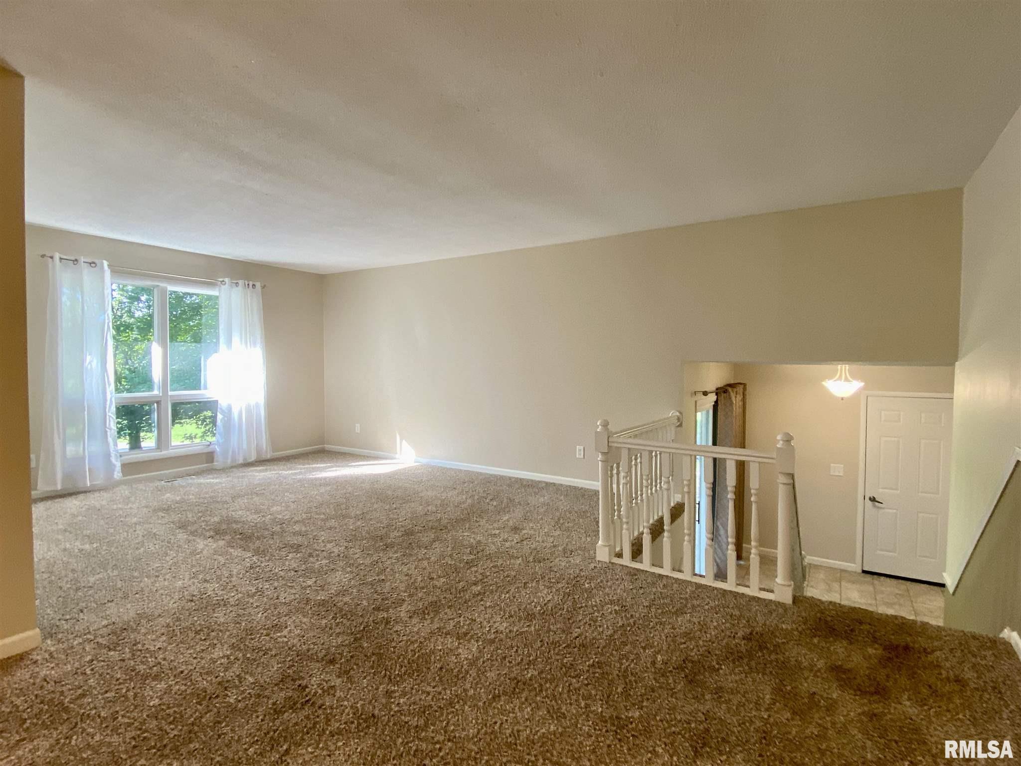 24 Prairie Road Macomb, IL 61455 - Photo 4 of 27 Gallery Image 4