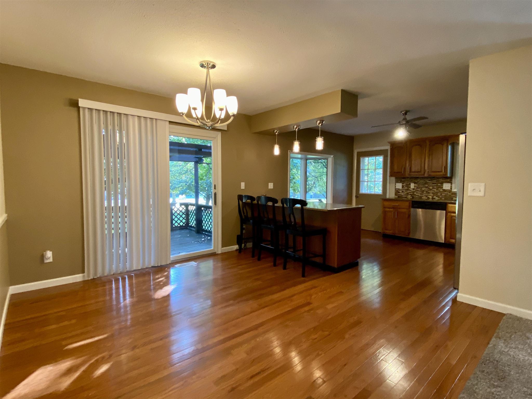 24 Prairie Road Macomb, IL 61455 - Photo 8 of 27 Gallery Image 8