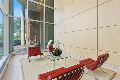 $724,900 | 510 West Erie Street, Unit 1801, Chicago, IL 60654