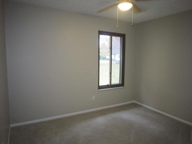 1306 Yorkland Road Columbus, OH 43232 - Photo 4 of 10 Gallery Image 4