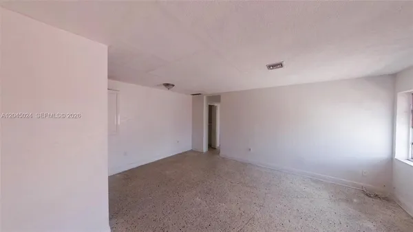 $1,750 | 2712 West 10th Avenue, Unit 5, Hialeah, FL 33010