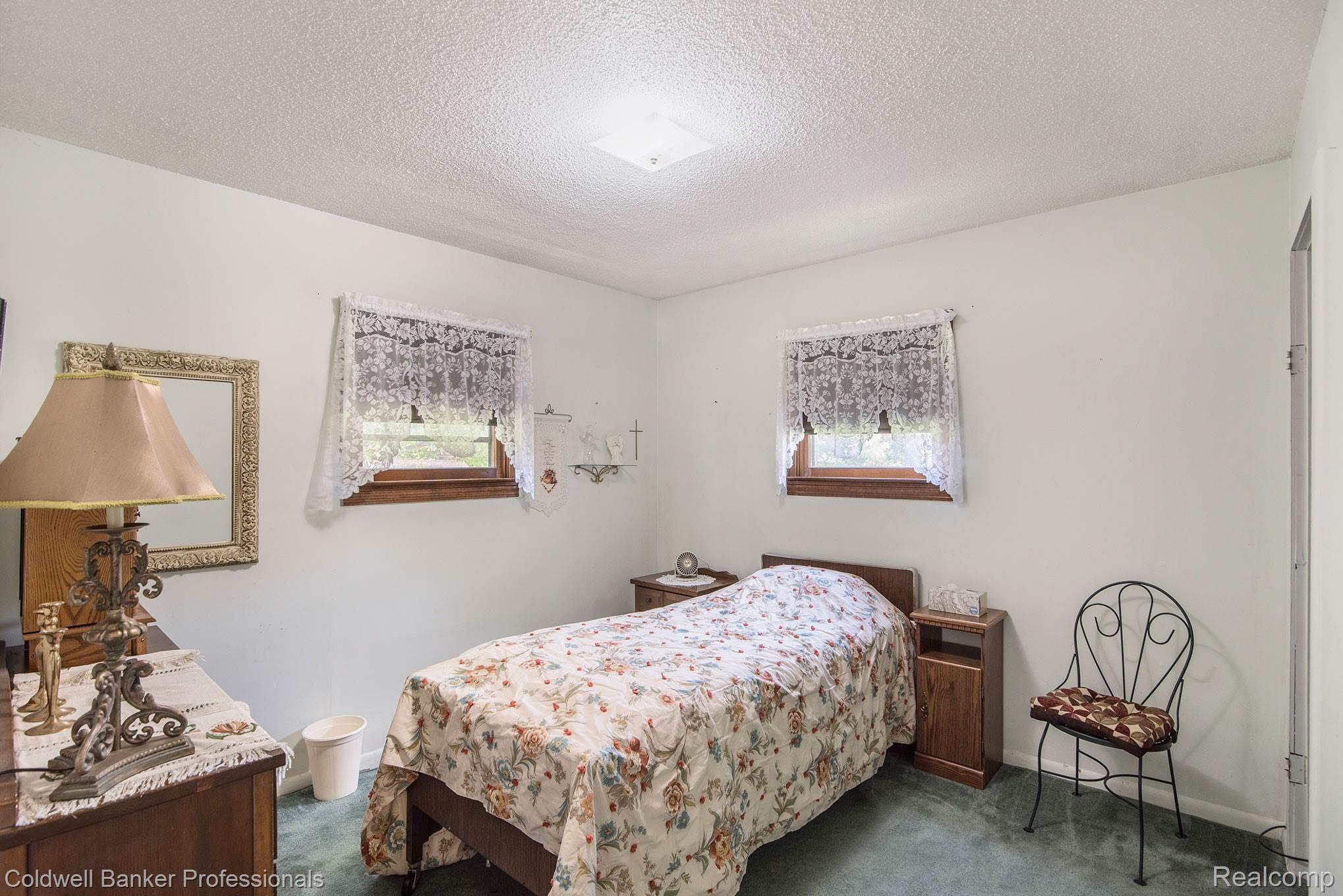 4085 South Genesee Road Grand Blanc, MI 48439 - Photo 10 of 16 DSC_5432.jpg