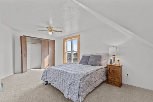 $264,900 | 514 East Beacon Avenue, New London, WI 54961