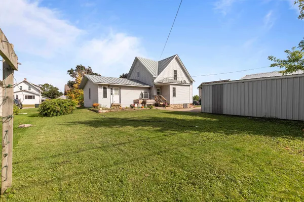 $264,900 | 514 East Beacon Avenue, New London, WI 54961