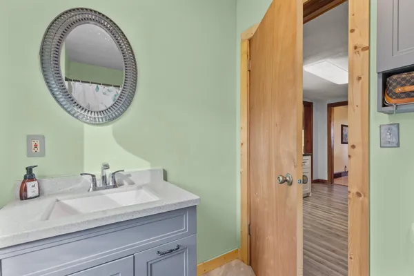 $264,900 | 514 East Beacon Avenue, New London, WI 54961