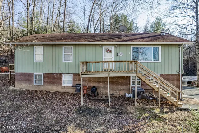 $329,000 | 1875 Powder Branch Road, Johnson City, TN 37601