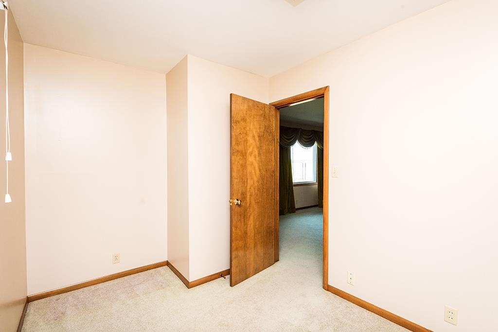 3250 East Wilson Road Oaktown, IN 47561 - Photo 12 of 32 Gallery Image 12