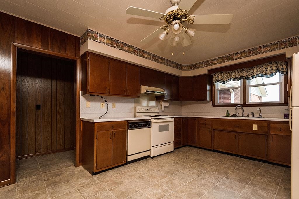 3250 East Wilson Road Oaktown, IN 47561 - Photo 5 of 32 Gallery Image 5