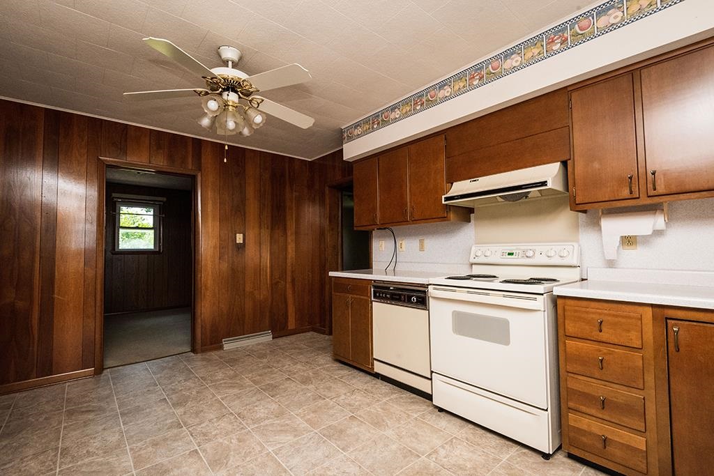 3250 East Wilson Road Oaktown, IN 47561 - Photo 7 of 32 Gallery Image 7