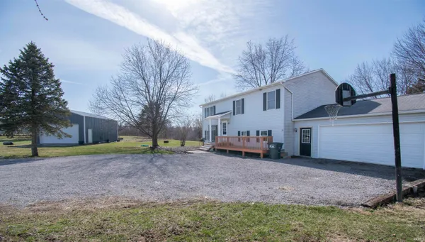 $379,900 | 4944 South 200 East, Churubusco, IN 46723
