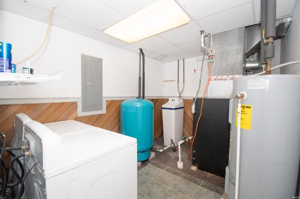 $379,900 | 4944 South 200 East, Churubusco, IN 46723