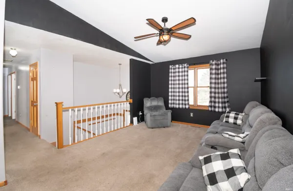 $379,900 | 4944 South 200 East, Churubusco, IN 46723