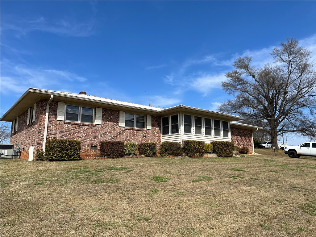 402 Dalton Road Seneca, SC 29678 - Photo 1 of 27 Gallery Image 1