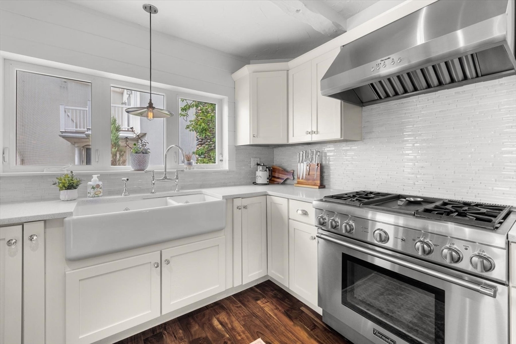 325 Rice Avenue Revere, MA 02151 - Photo 15 of 42