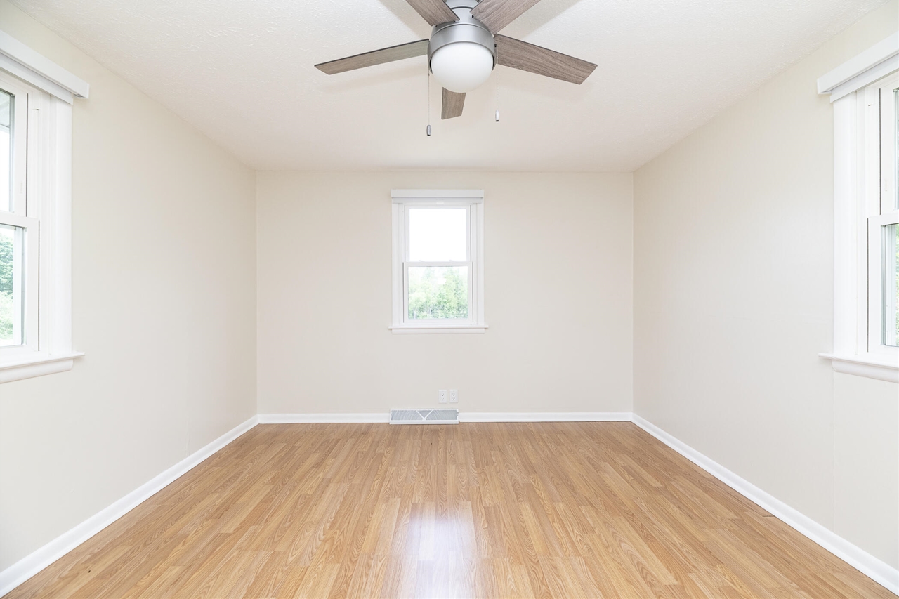 810 Constantine Street Three Rivers, MI 49093 - Photo 16 of 39