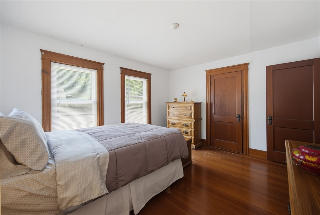 413 Goldthwaite Road Northbridge, MA 01588 - Photo 23 of 34