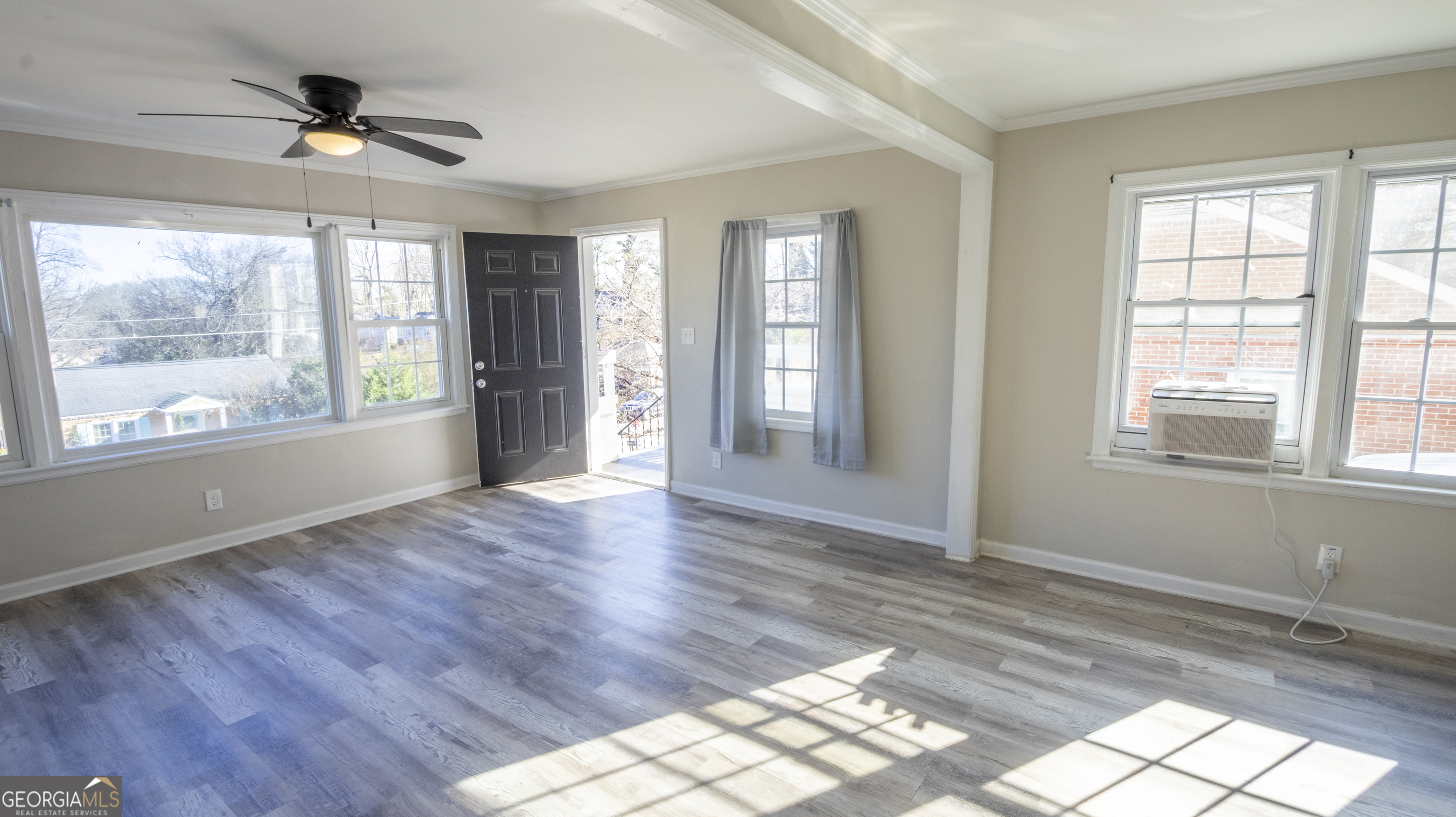 2541 Jewel Street East Point, GA 30344 - Photo 6 of 35