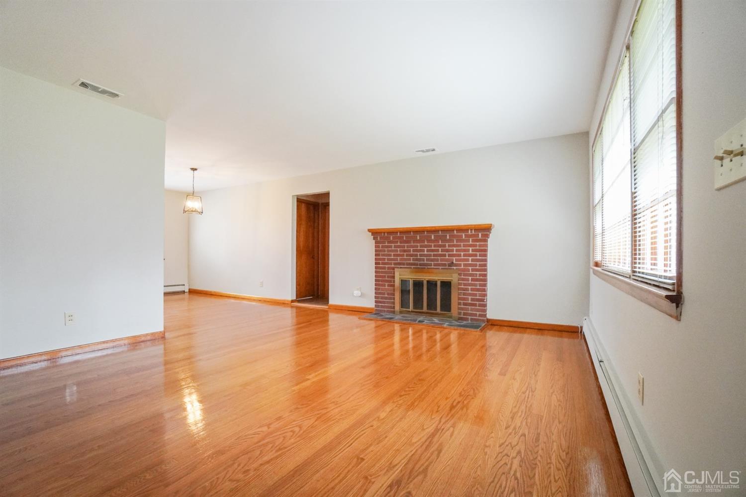 71 Aberdeen Road Matawan, NJ 07747 - Photo 8 of 25 Gallery Image 8