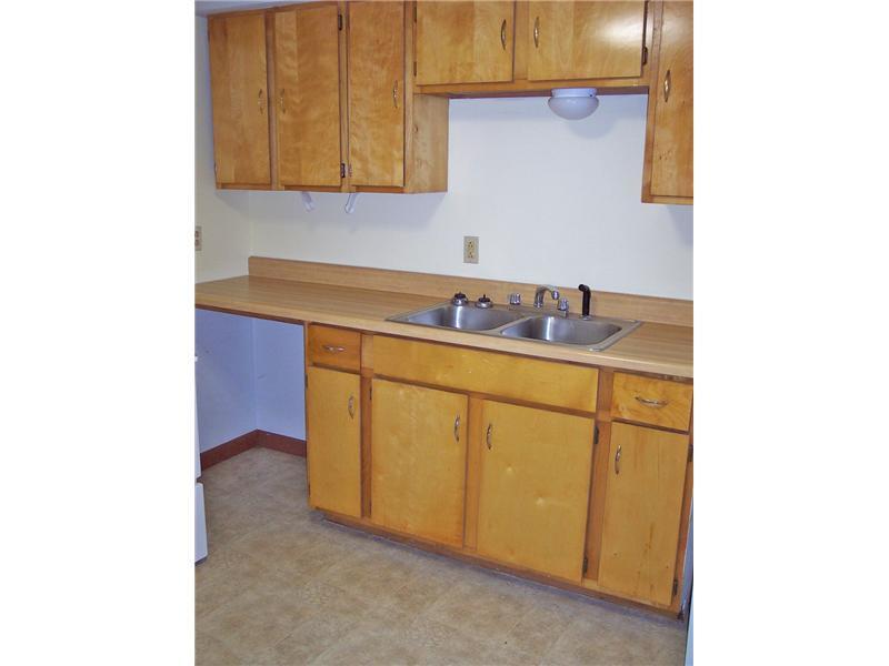 120 Walter Street Bangor, ME 04401 - Photo 10 of 31 Kitchen.