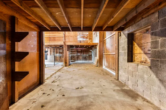 a view of a house with street