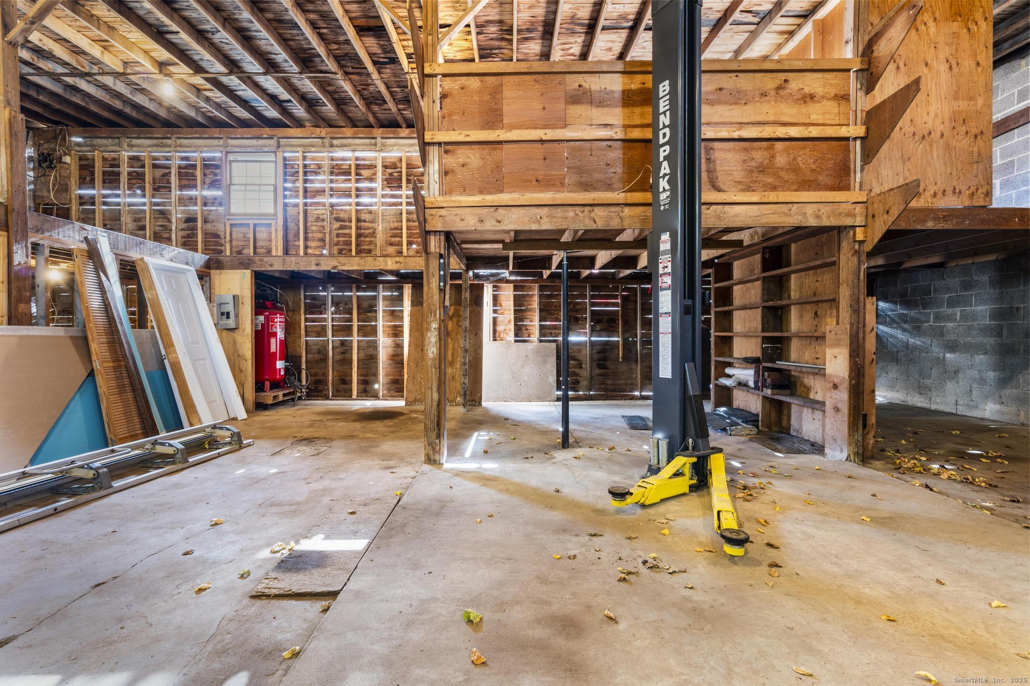 1092 Durham Road Guilford, CT 06437 - Photo 33 of 38 a view of a backyard with wooden fence