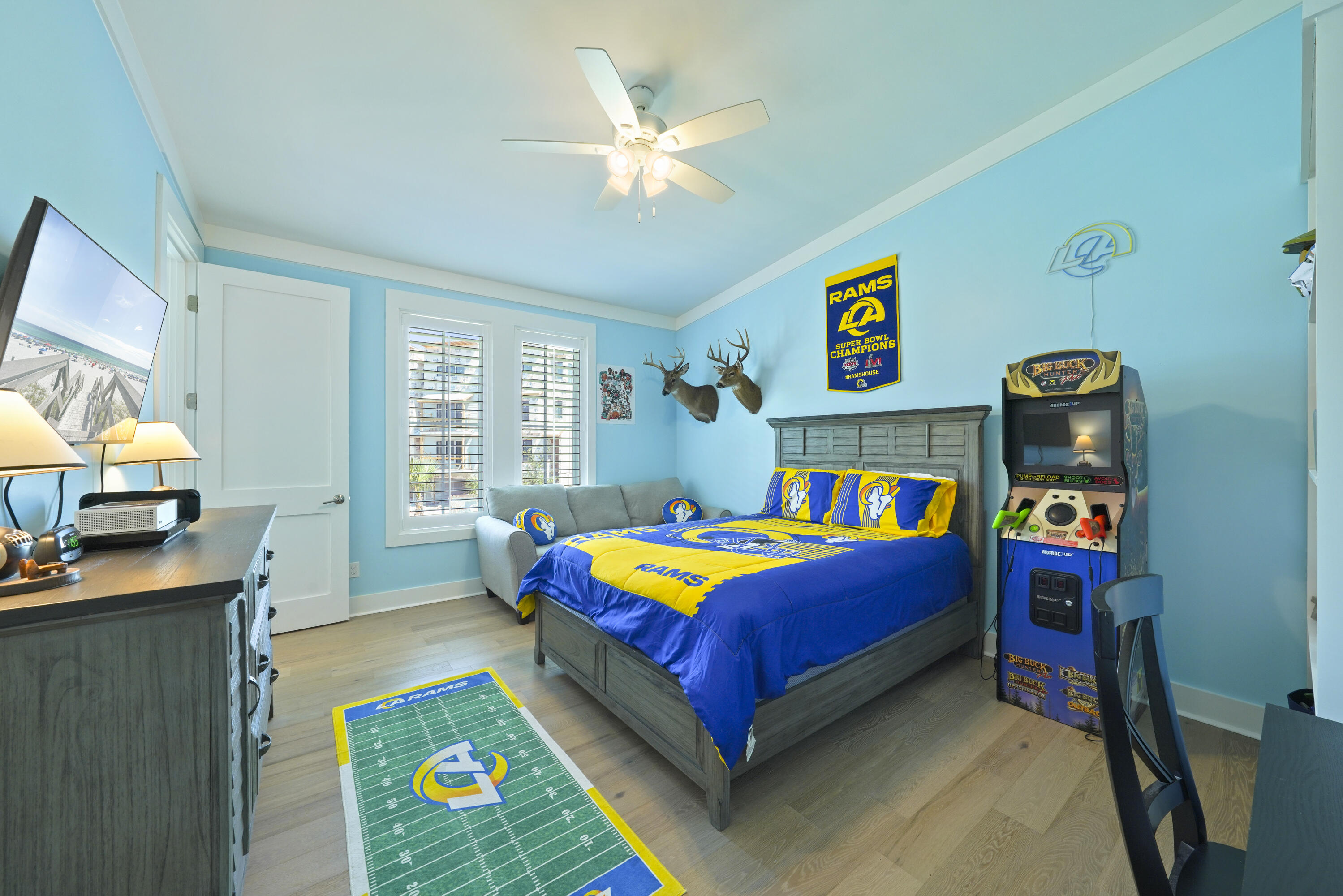 76 Tanglewood Drive Santa Rosa Beach, FL 32459 - Photo 26 of 29 a bedroom with a bed and a desk