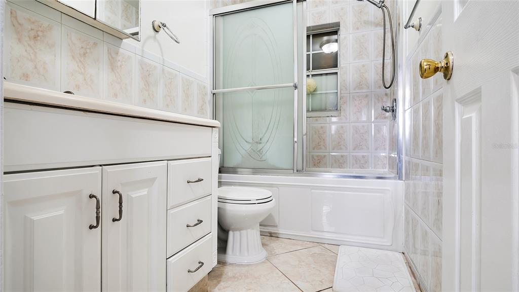 6424 Yorkshire Road Tampa, FL 33634 - Photo 25 of 59 Gallery Image 25