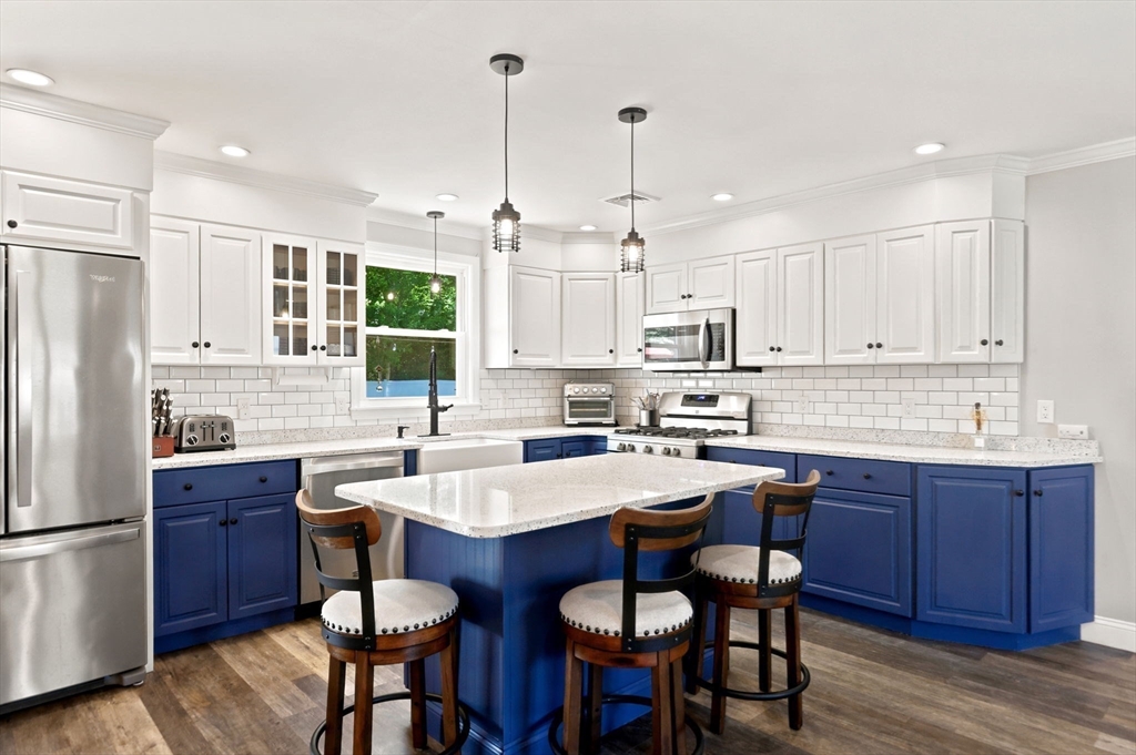 36 Monroe Road Hanover, MA 02339 - Photo 7 of 35