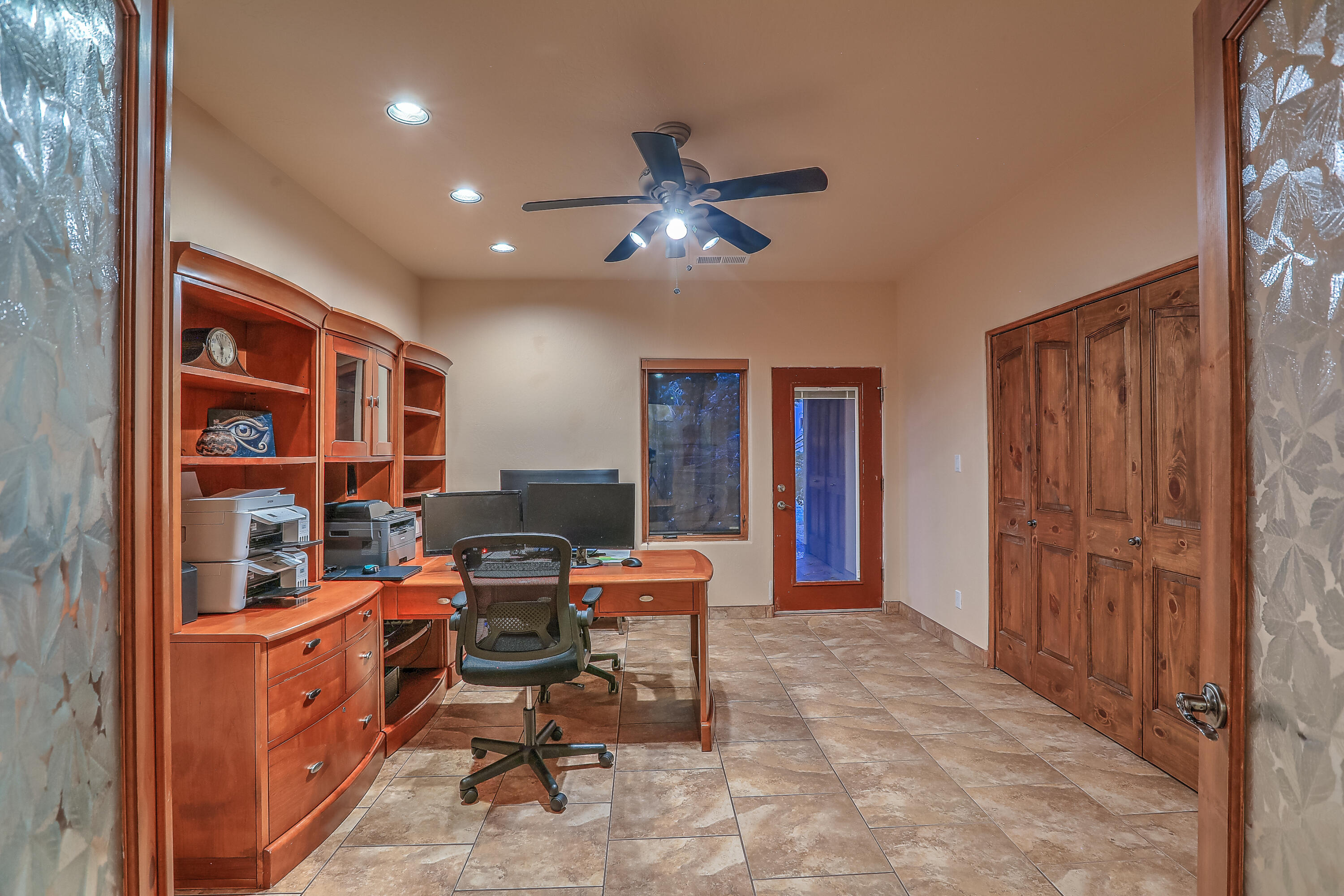 255 Diamond Tail Road Placitas, NM 87043 - Photo 5 of 44 Gallery Image 5