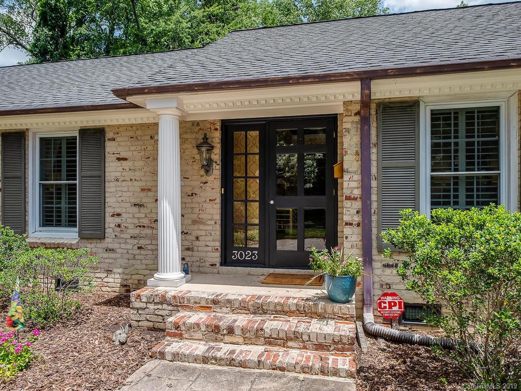 3023 Robin Road Charlotte, NC 28211 - Photo 3 of 33 Gallery Image 3