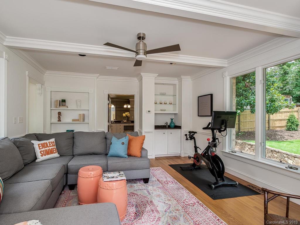 3023 Robin Road Charlotte, NC 28211 - Photo 22 of 33 Gallery Image 22