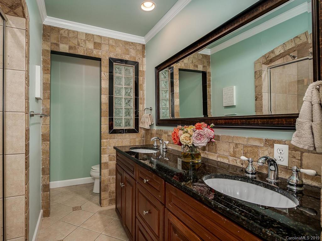 3023 Robin Road Charlotte, NC 28211 - Photo 24 of 33 Gallery Image 24