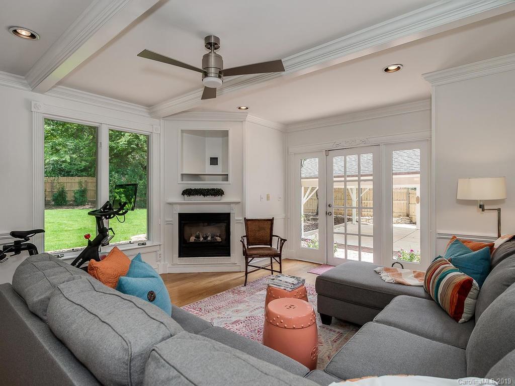 3023 Robin Road Charlotte, NC 28211 - Photo 30 of 33 Gallery Image 30