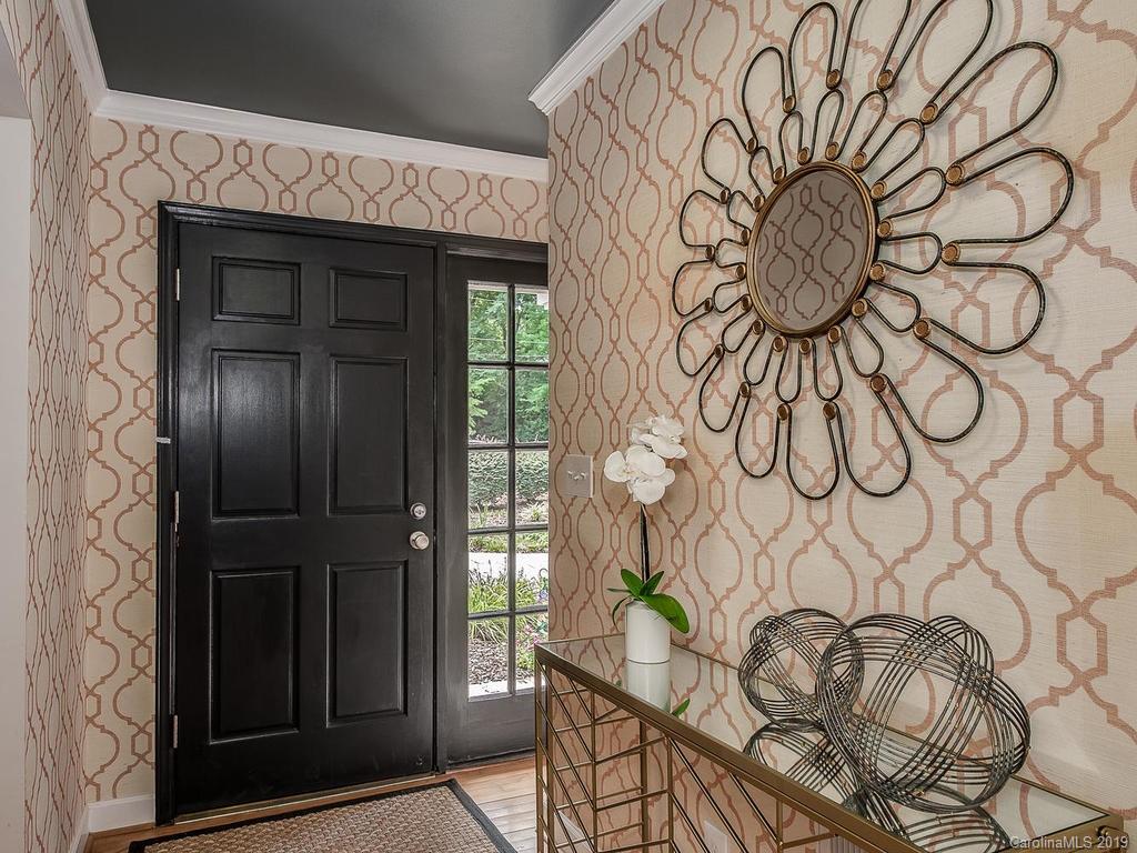 3023 Robin Road Charlotte, NC 28211 - Photo 4 of 33 Gallery Image 4