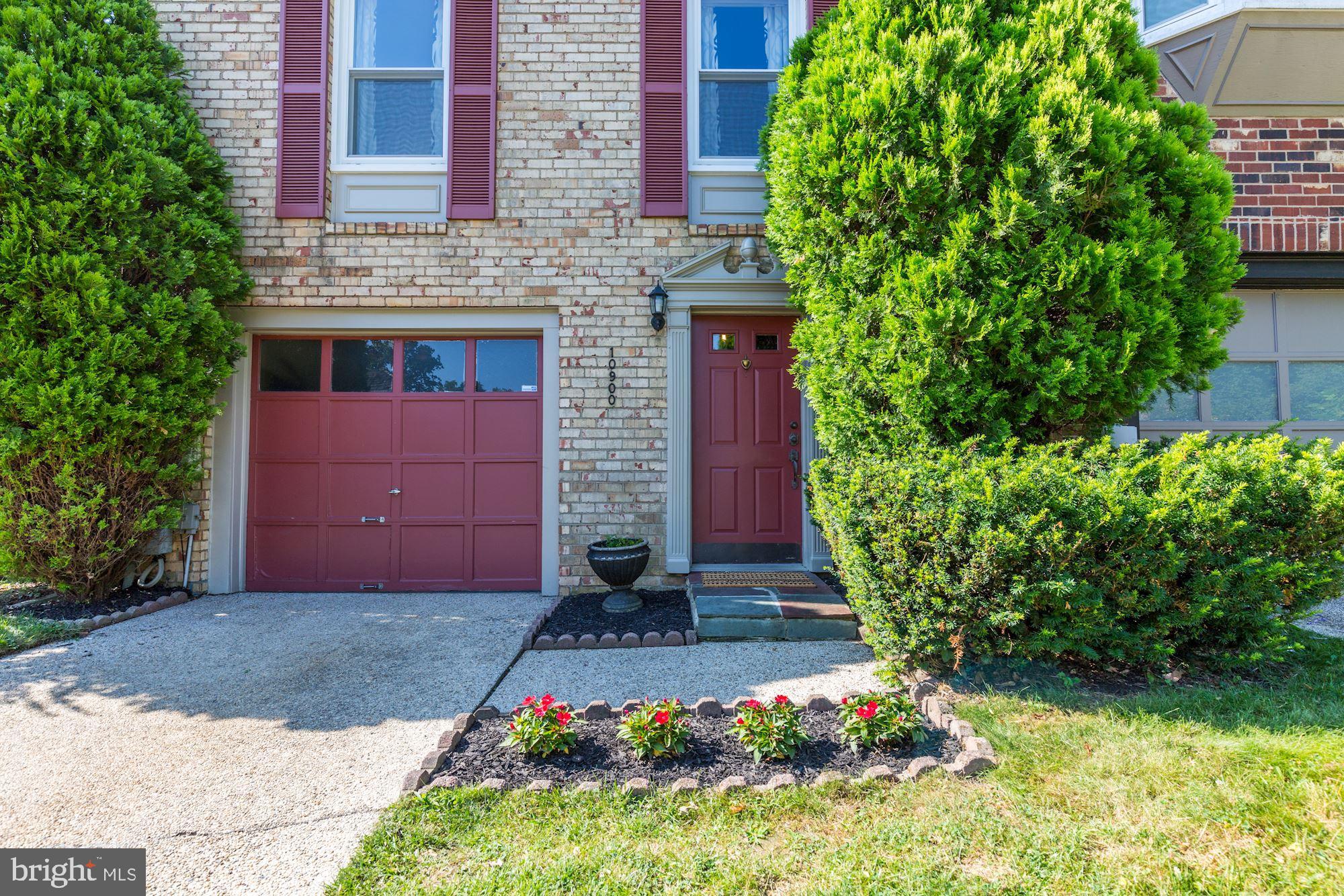 10900 Pebble Run Drive Silver Spring, MD 20902 - Photo 3 of 29 Gallery Image 3