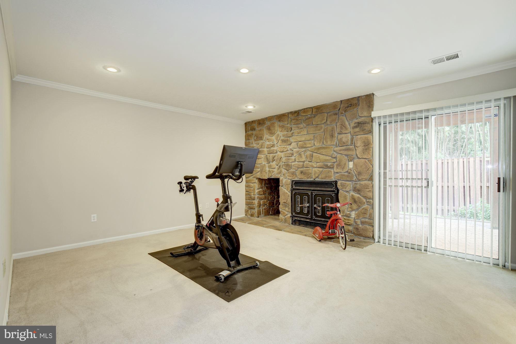 10900 Pebble Run Drive Silver Spring, MD 20902 - Photo 25 of 29 Gallery Image 25
