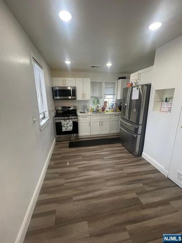 $610,000 | 88 Fournier Crescent, Elmwood Park, NJ 07407