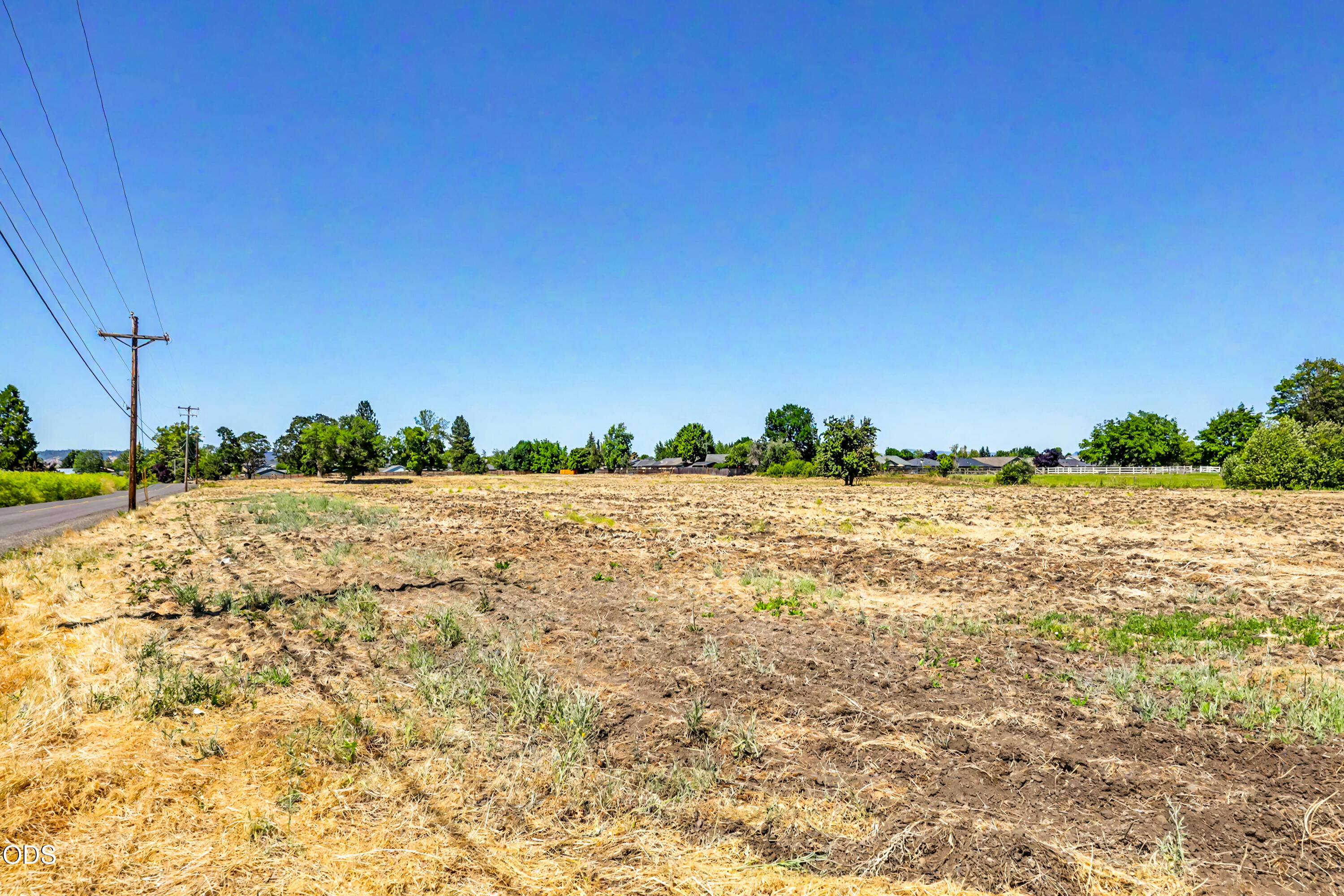 4922 Gebhard Road Central Point, OR 97502 - Photo 8 of 15