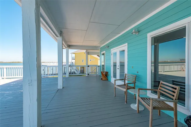 $5,500 | 1640 Windsong Way, Tiki Island, TX 77554