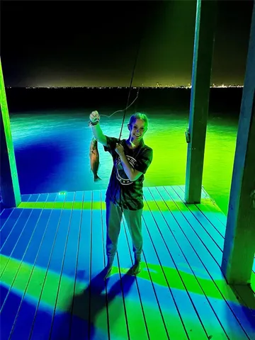 $5,500 | 1640 Windsong Way, Tiki Island, TX 77554