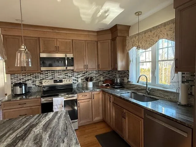 $729,000 | 72 Stewart Drive, Scarborough, ME 04074