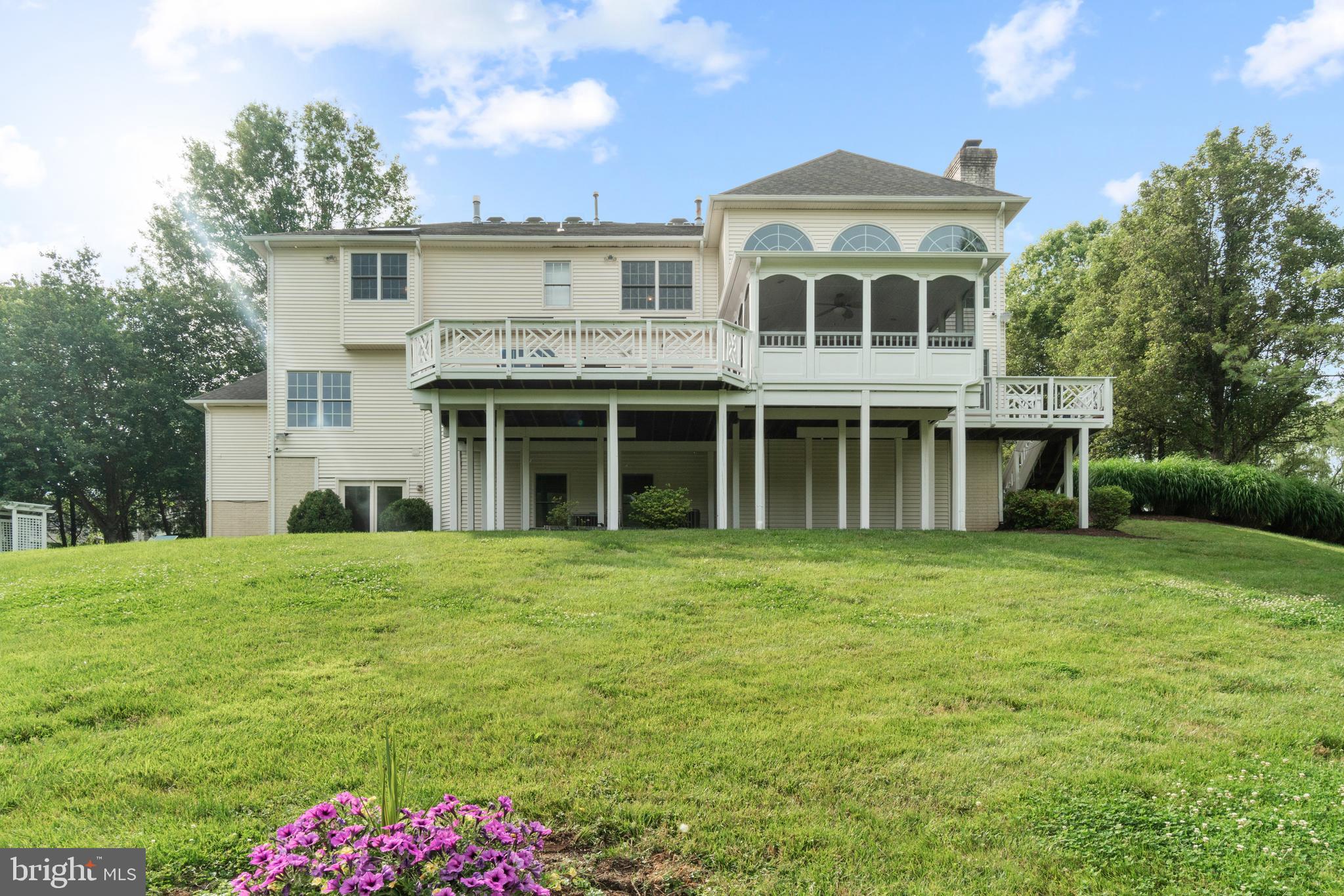 1719 Raleigh Hill Road Vienna, VA 22182 - Photo 49 of 57 more than half an acre backing to parkland!